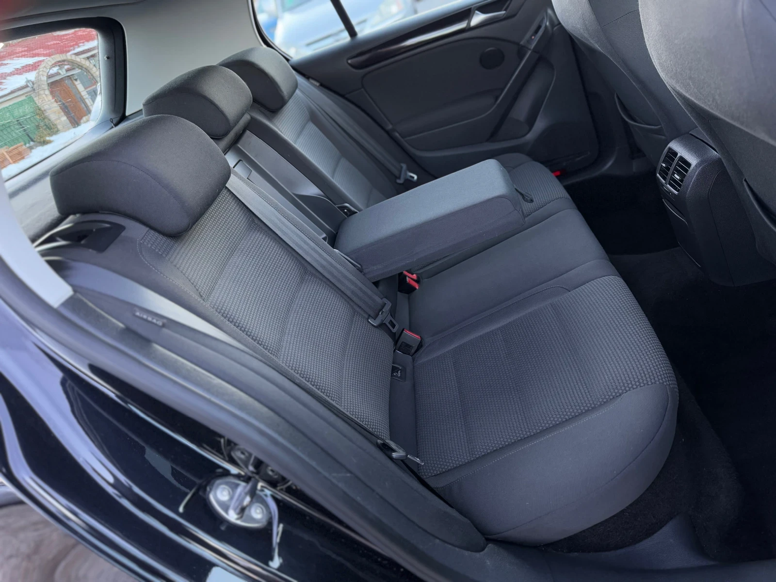 VW Golf 2.0TDI 140кс DSG АВТОМАТИК ПОДГРЕВ ШИБИДАХ НАВИ | Mobile.bg — изображение 13