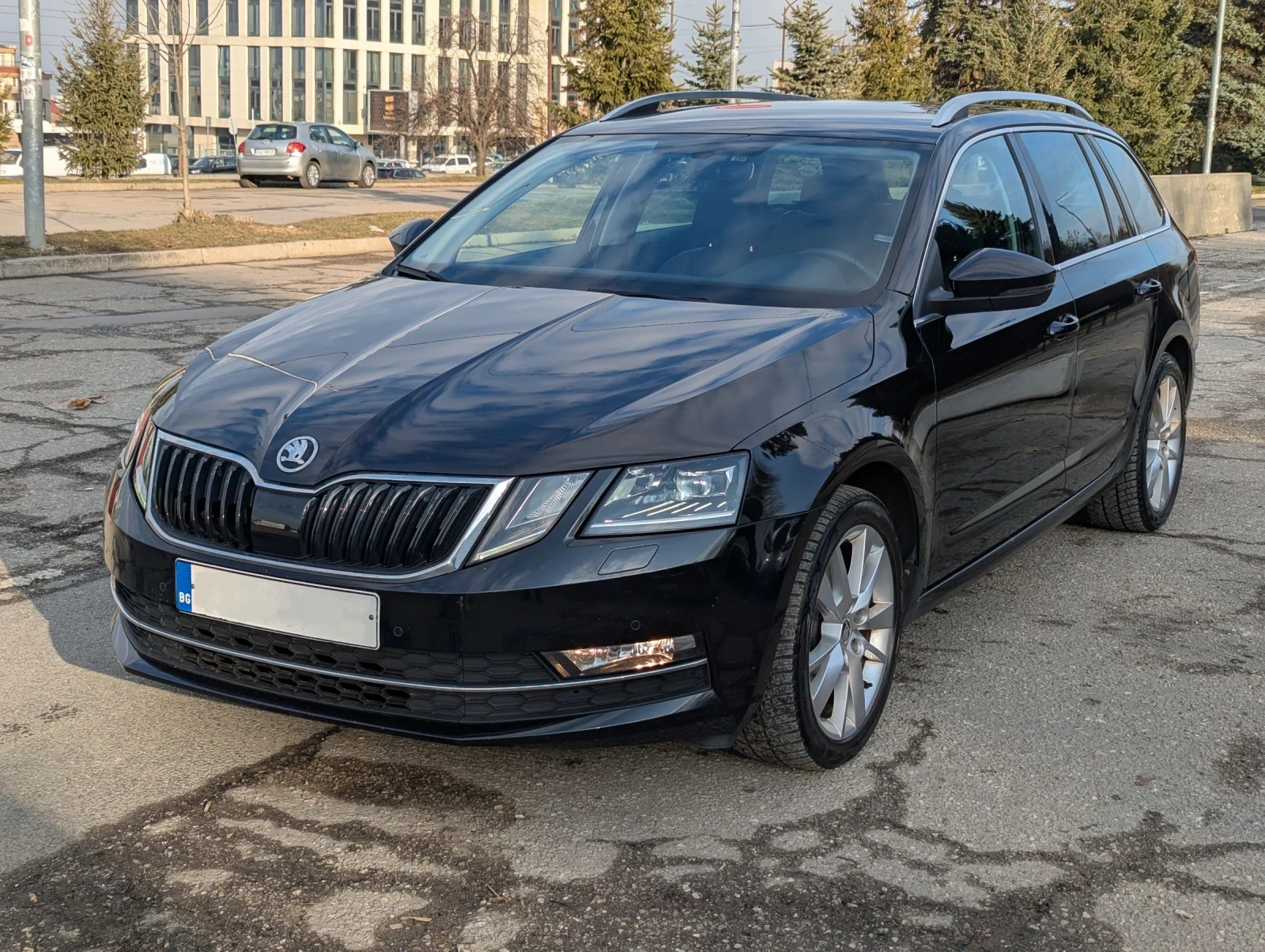 Skoda Octavia 1.6TDI Style / Automatic - изображение 3