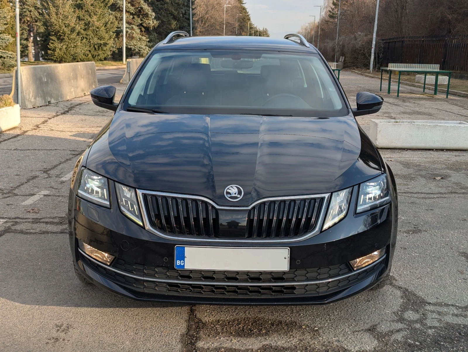 Skoda Octavia 1.6TDI Style / Automatic - изображение 2