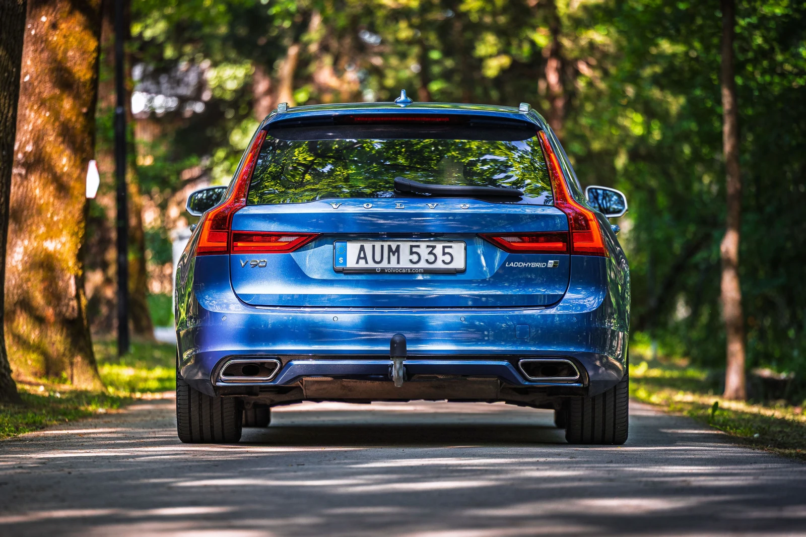 Volvo V90 T8 - изображение 4