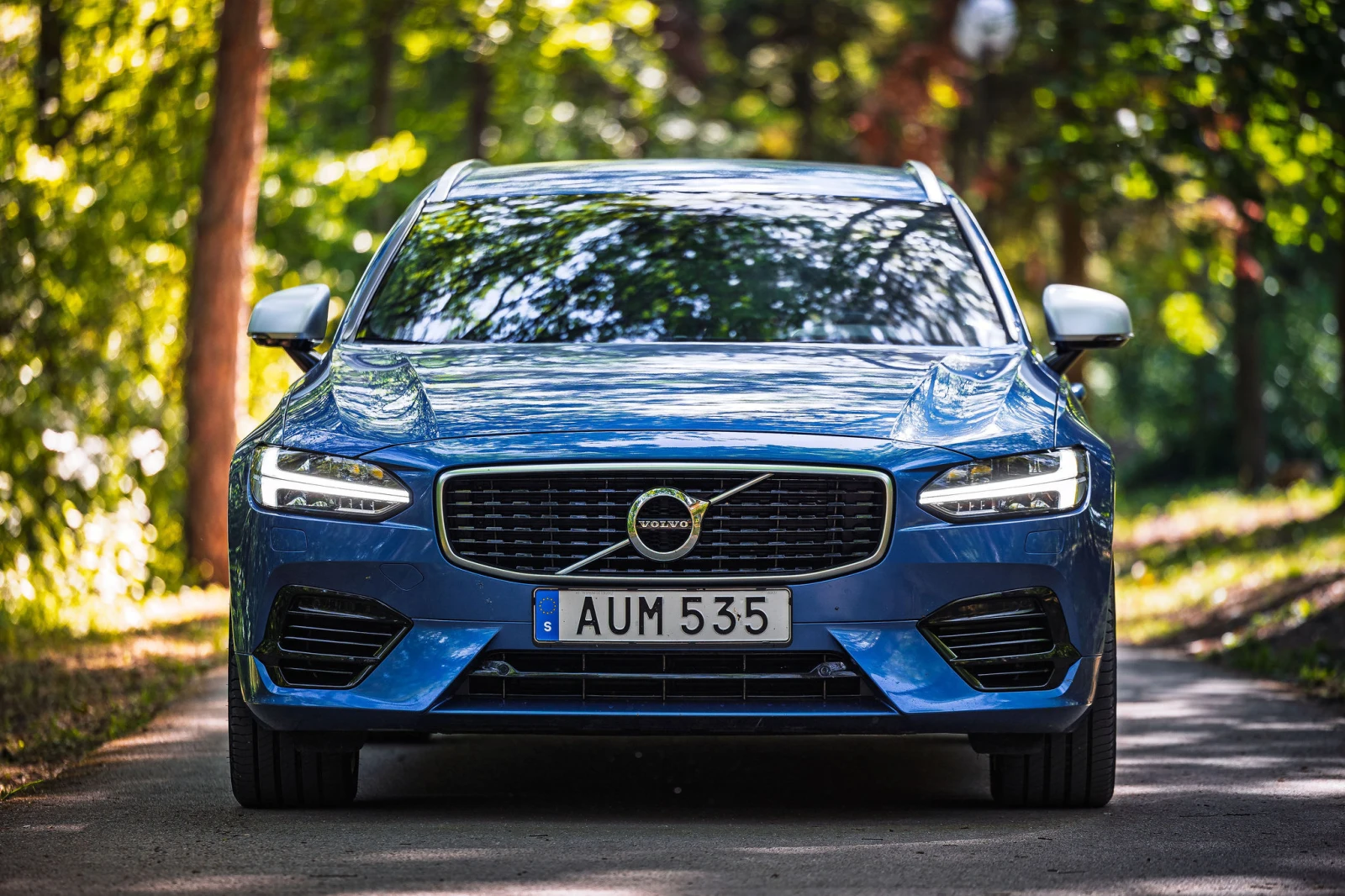 Volvo V90 T8 - изображение 2
