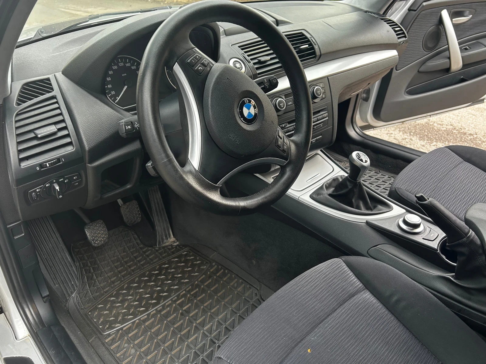 BMW 118  - изображение 10