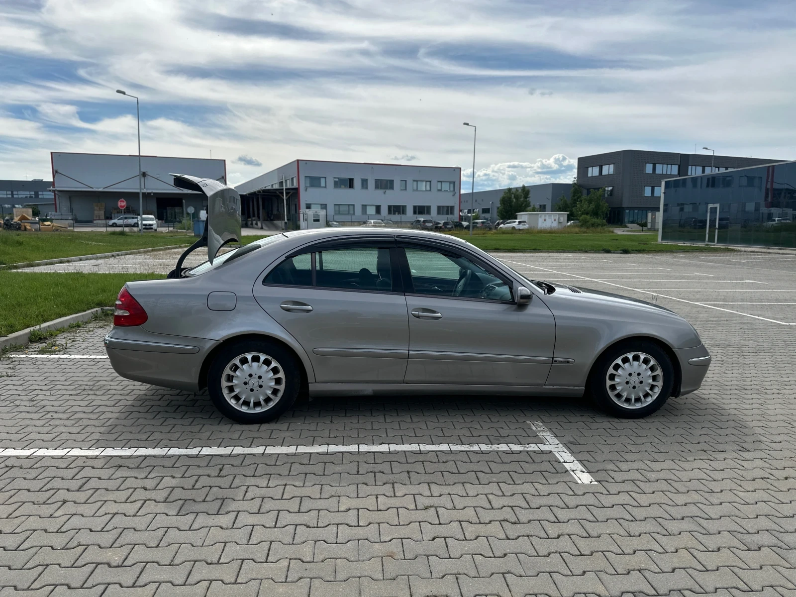 Mercedes-Benz E 220 W211 - изображение 5