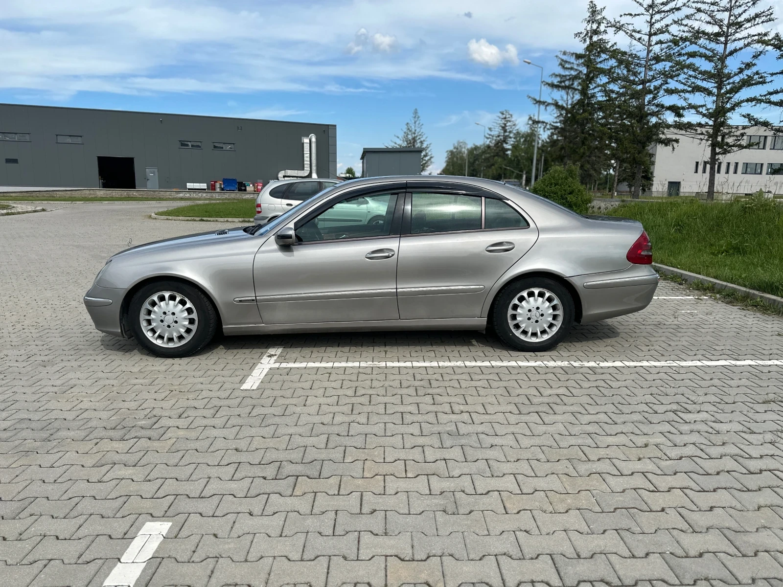 Mercedes-Benz E 220 W211 - изображение 8