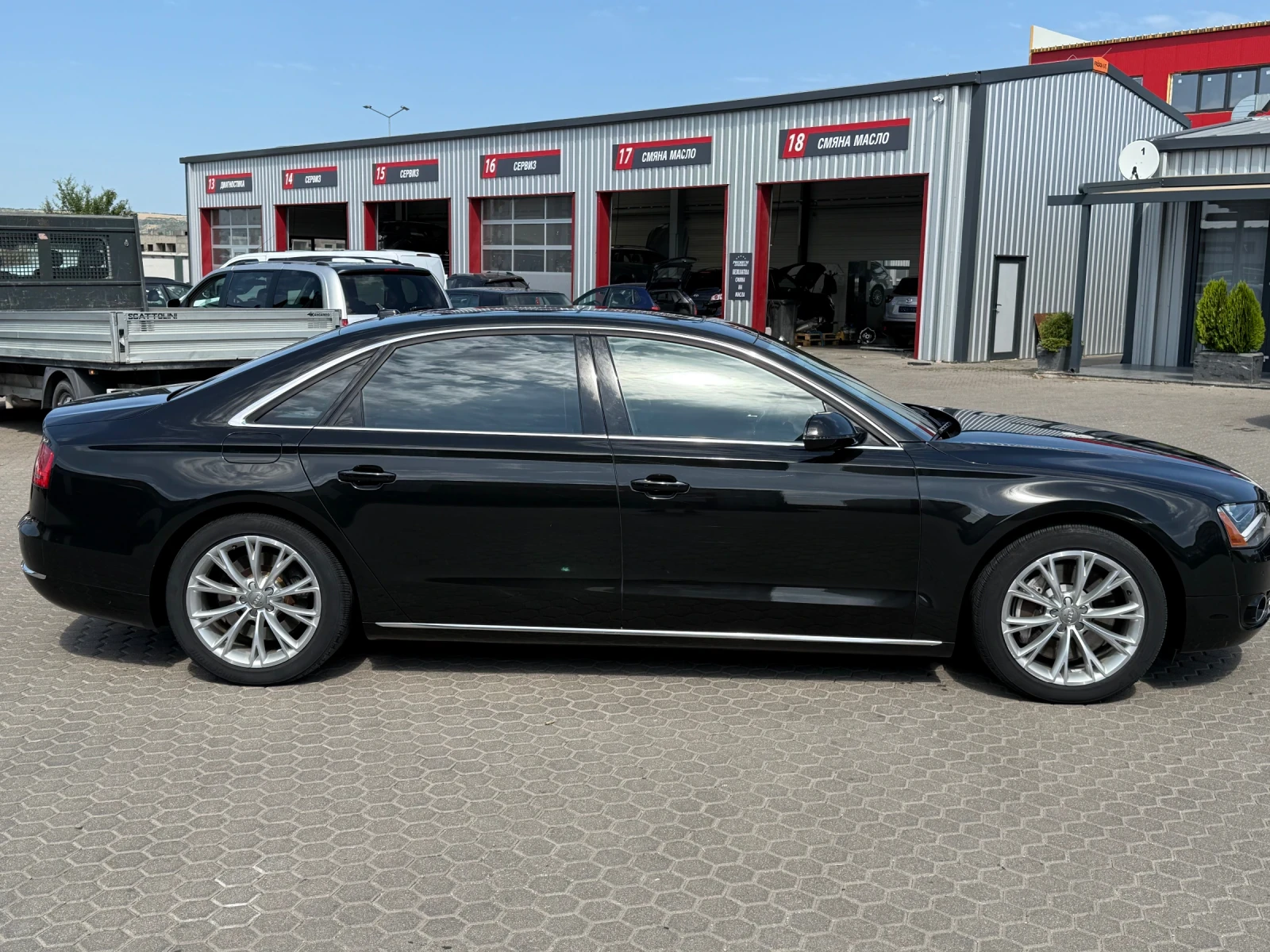 Audi A8 LONG* 4.2FSI* МАСАЖ* DISTR* NIGHT* AMB* ОБДУХ* ТОП - изображение 6