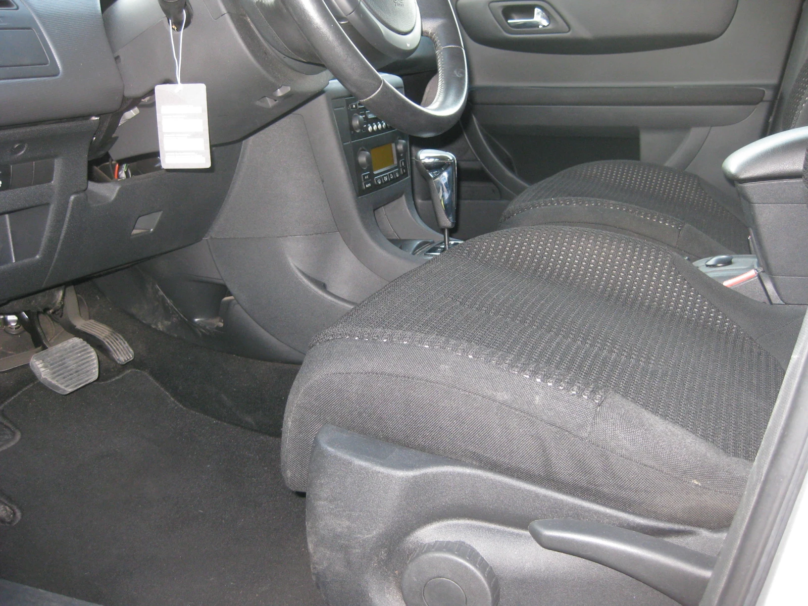 Citroen C4 1.6i  Berline  VTR   - изображение 8