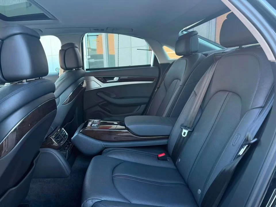 Audi A8 CARFAX* АВТОФИНАНСИРАНЕ БЕЗ ПЪРВОНАЧАЛНА ВНОСКА - изображение 8