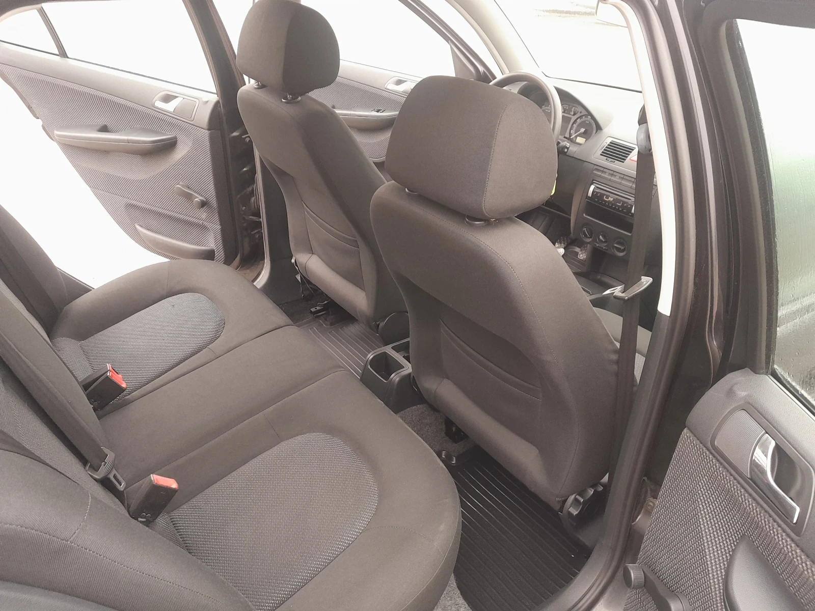 Skoda Fabia 1.2 70 PS | Mobile.bg � ����������� 13