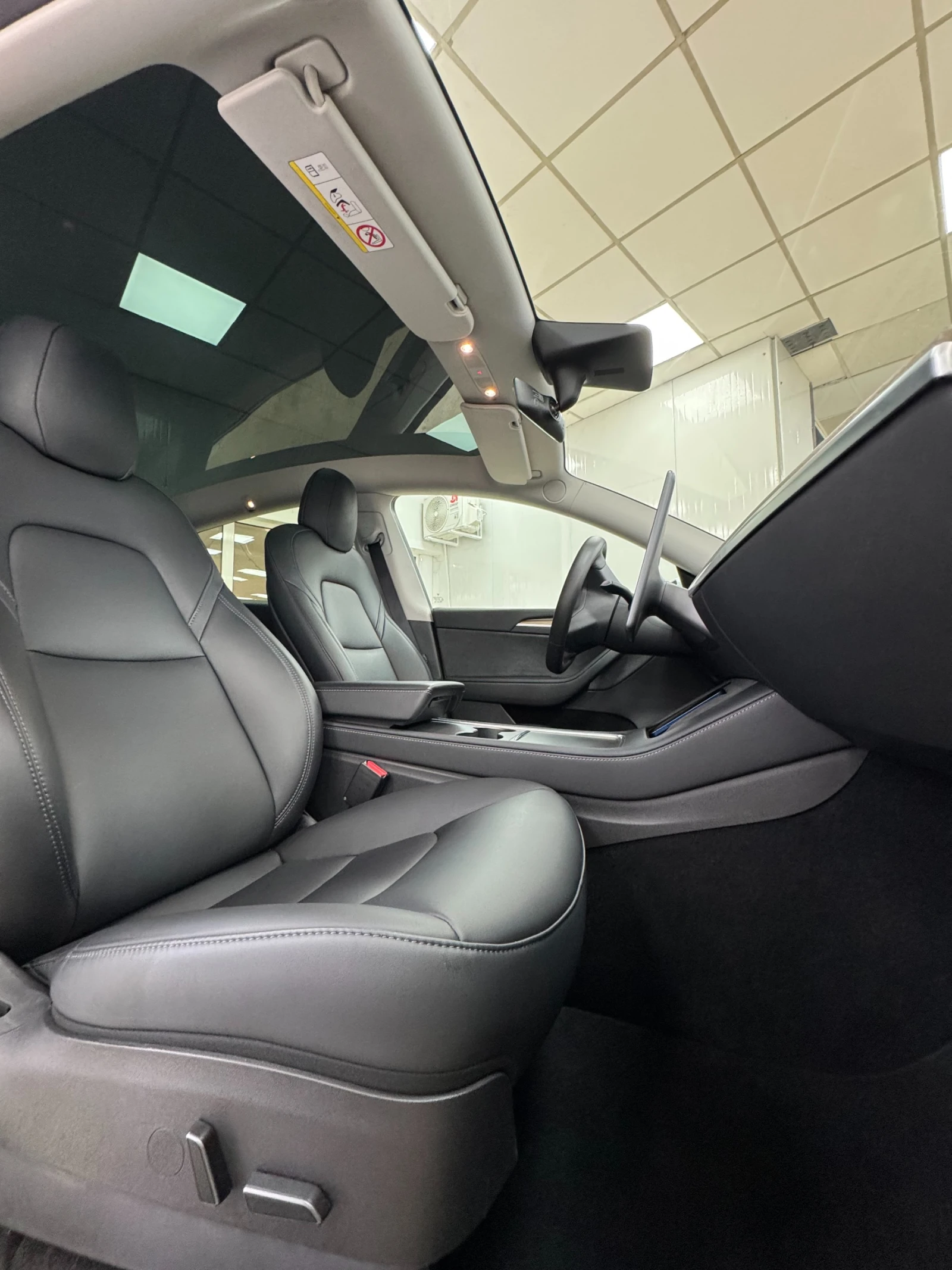 Tesla Model Y Long Range - изображение 10