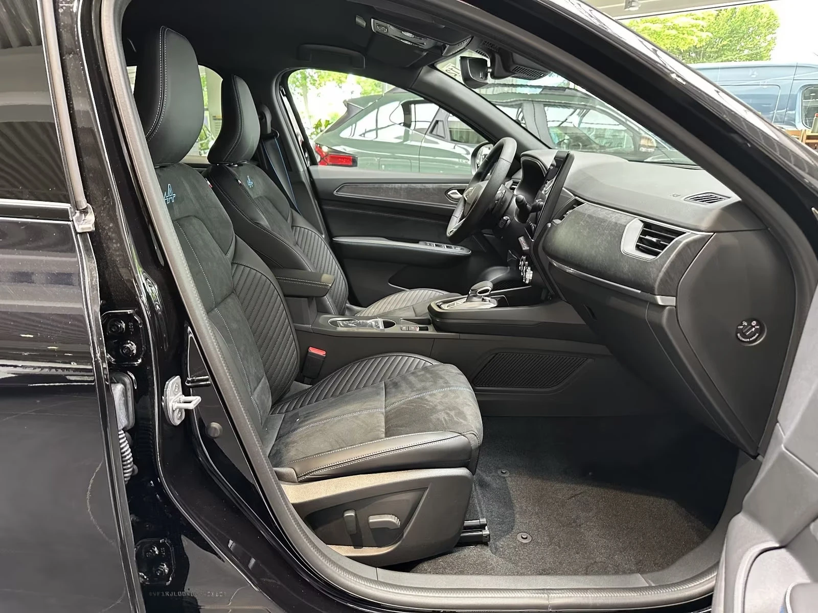 Renault Arkana ESPRIT-ALPINE/158HP/MHEV/360/KLESS/LED/NAVI/707g | Mobile.bg � ����������� 12