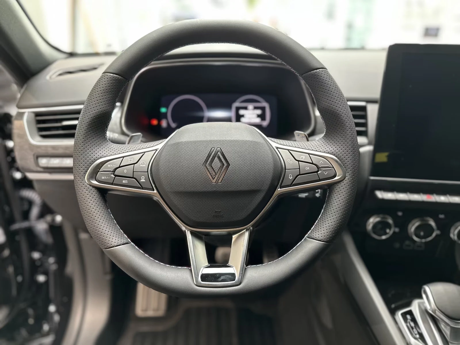 Renault Arkana ESPRIT-ALPINE/158HP/MHEV/360/KLESS/LED/NAVI/707g - изображение 8