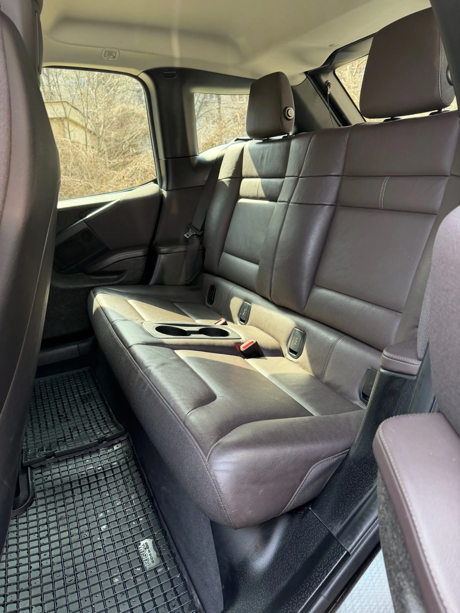 BMW i3 S 120Ah Advanced, Navi, LED, Harman, Camera, снимка 8 - Автомобили и джипове - 53774921