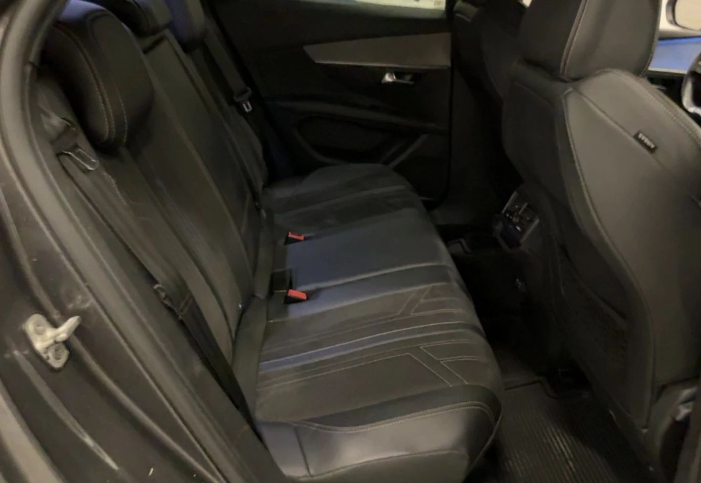 Peugeot 3008 1.5 HDI 131к.с. GT-Line EAT8, снимка 9 - Автомобили и джипове - 54036088