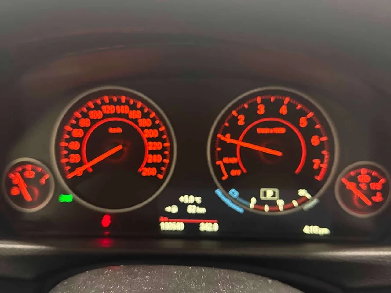 BMW 335 * xDrive * CARFAX * Шибидах * Червен салон * , снимка 8 - Автомобили и джипове - 54072739