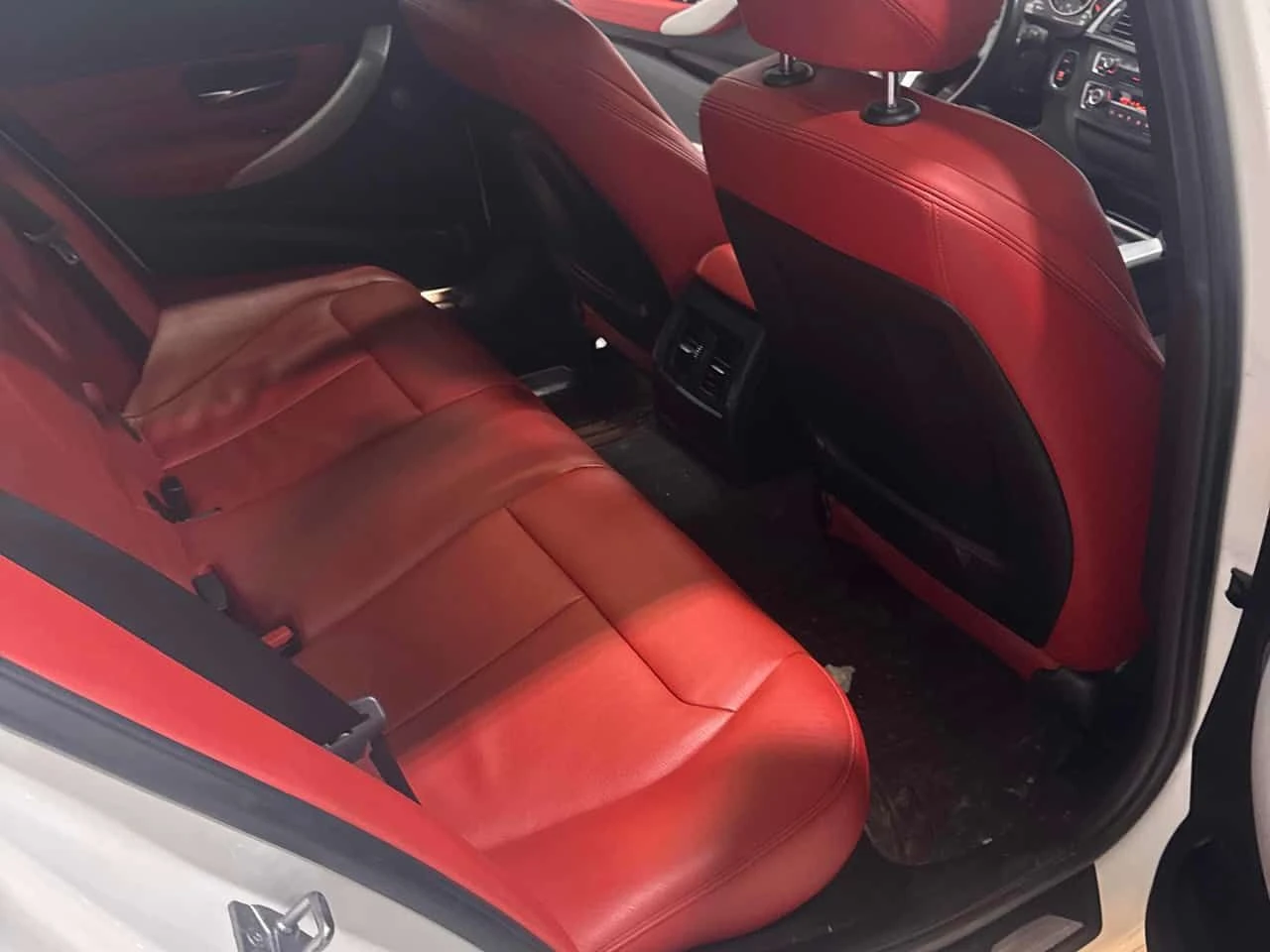 BMW 335 * xDrive * CARFAX * Шибидах * Червен салон * , снимка 16 - Автомобили и джипове - 54072739