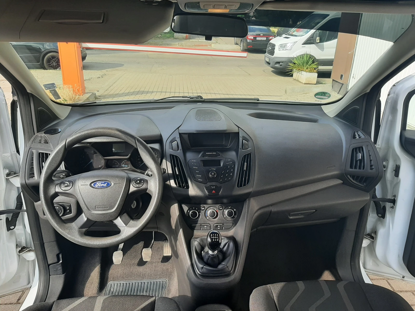 Ford Tourneo Connect 1, 0, снимка 9 - Автомобили и джипове - 54224008