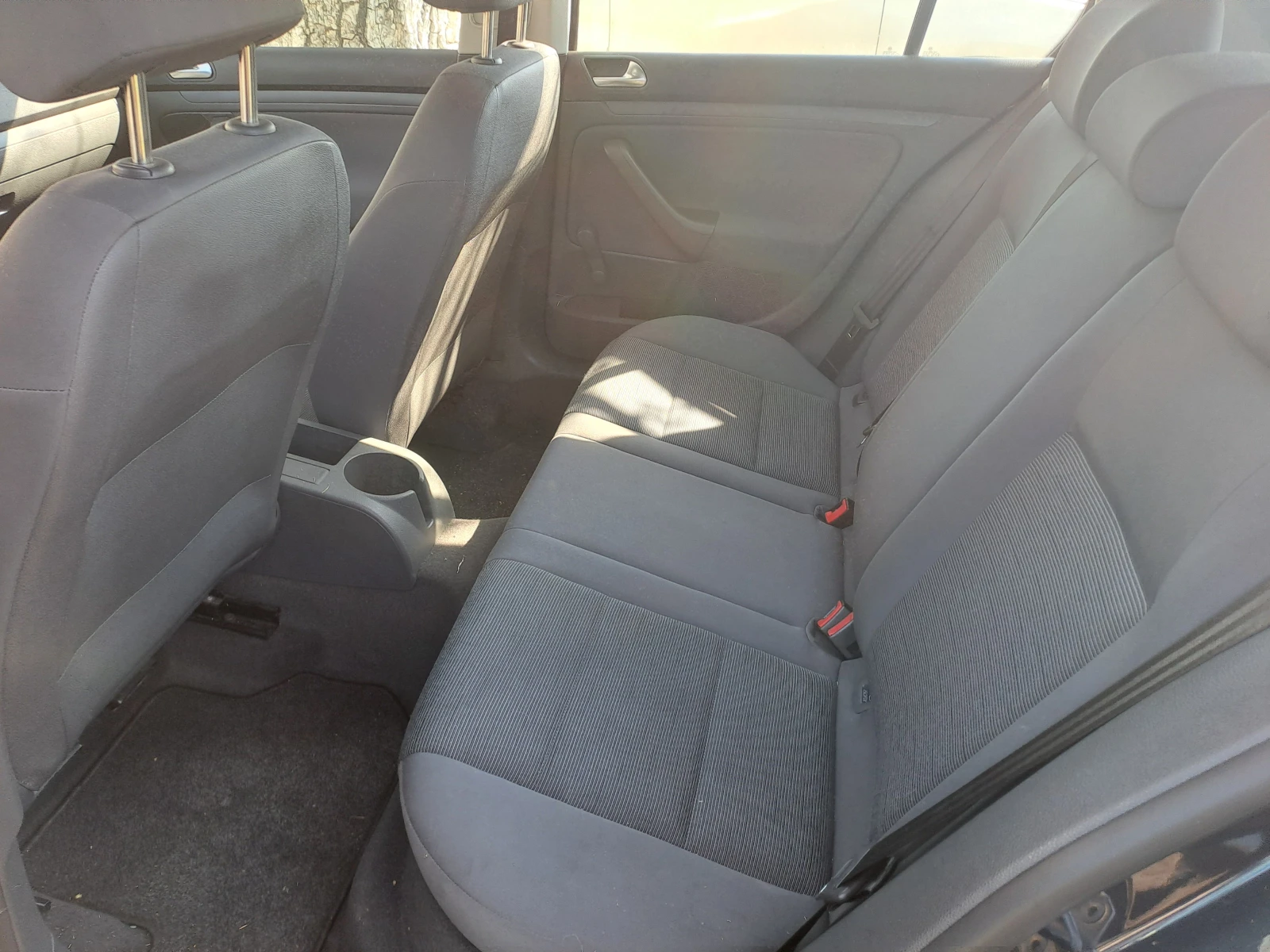 VW Golf 1.4, снимка 7 - Автомобили и джипове - 54596547