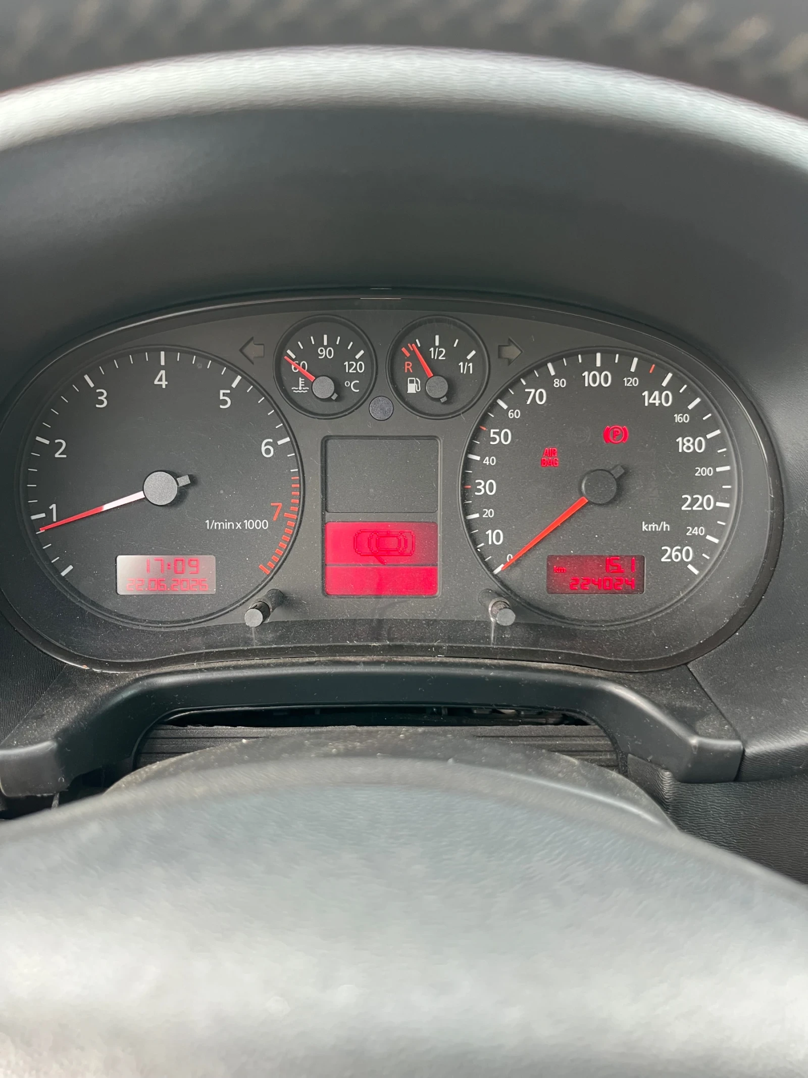 Audi A3 1.8t, снимка 11 - Автомобили и джипове - 55014732