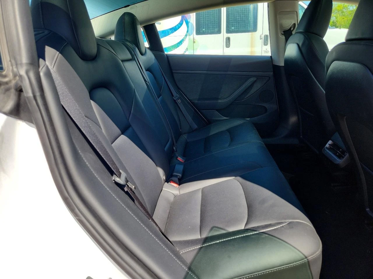 Tesla Model 3 !!УНИКАТ!! #ПЪЛНО ОБОРУДВАНЕ# !ПАНОРАМА, снимка 10 - Автомобили и джипове - 55040418