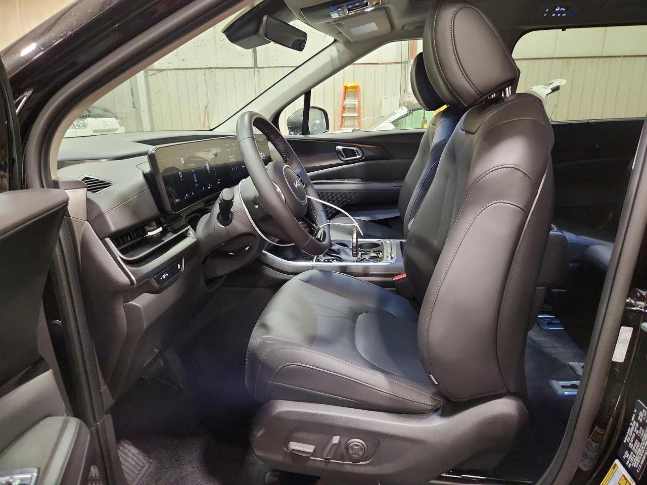 Kia Carnival 3.5l Sx, снимка 7 - Автомобили и джипове - 55573429