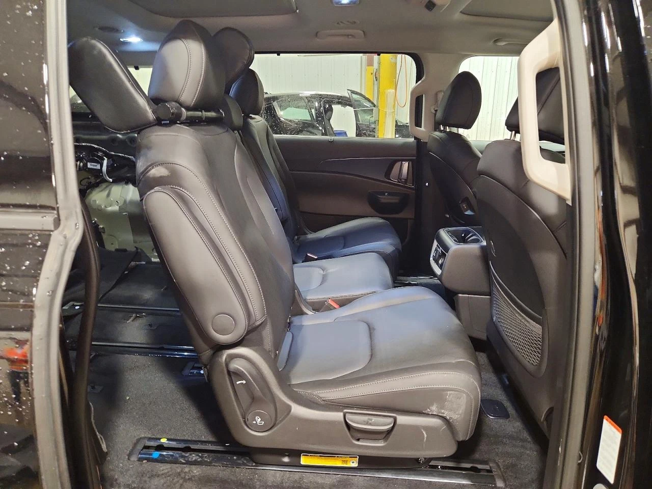 Kia Carnival 3.5l Sx, снимка 11 - Автомобили и джипове - 55573429
