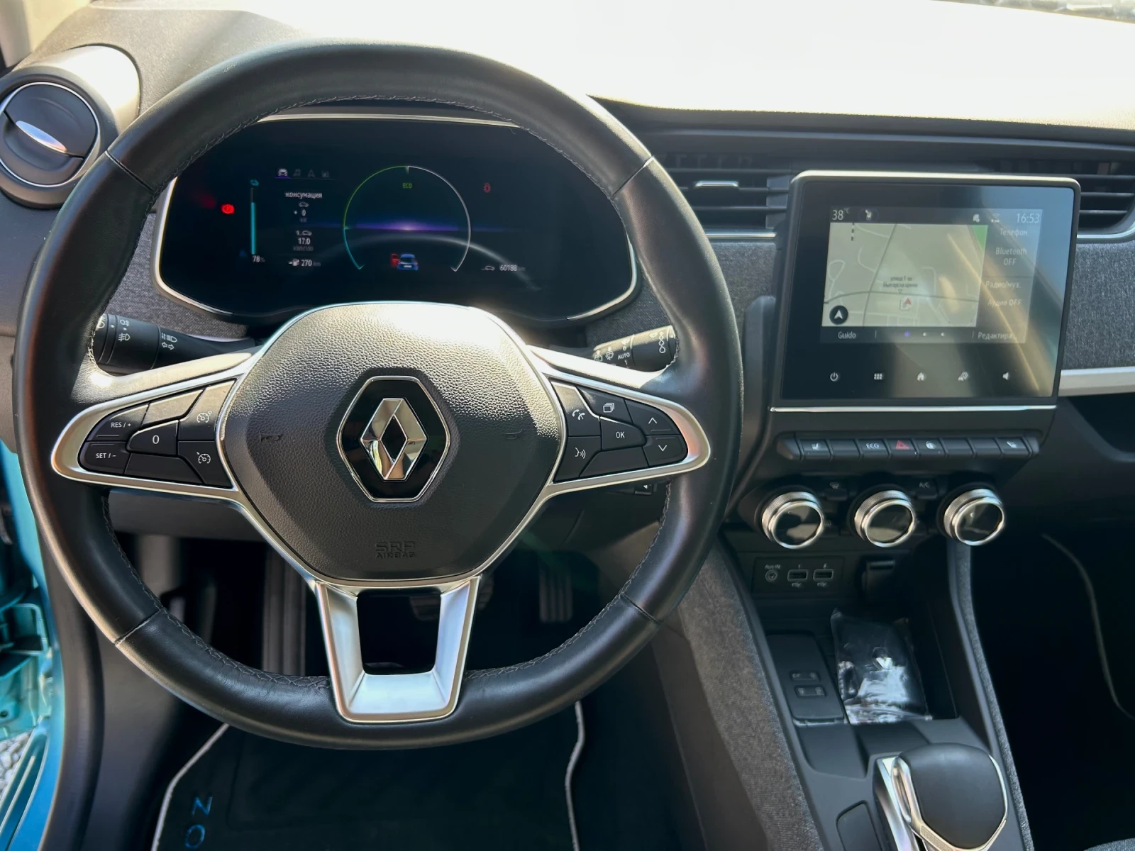 Renault Zoe R135 | Experience | CCS| 52 KW| 60, 000 км., снимка 14 - Автомобили и джипове - 55628585