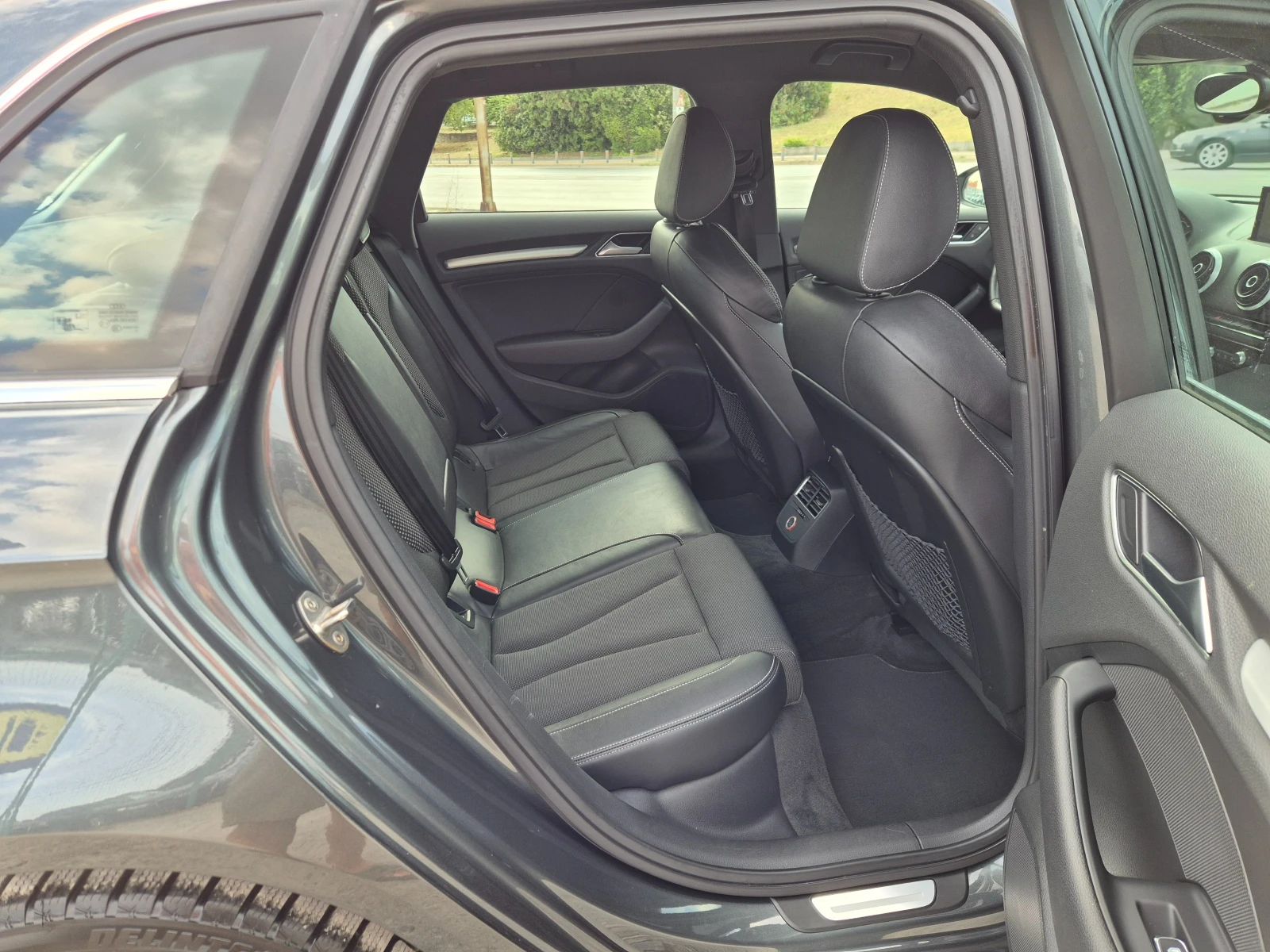 Audi A3 2.0TDI S-Line Автомат, снимка 10 - Автомобили и джипове - 55829301
