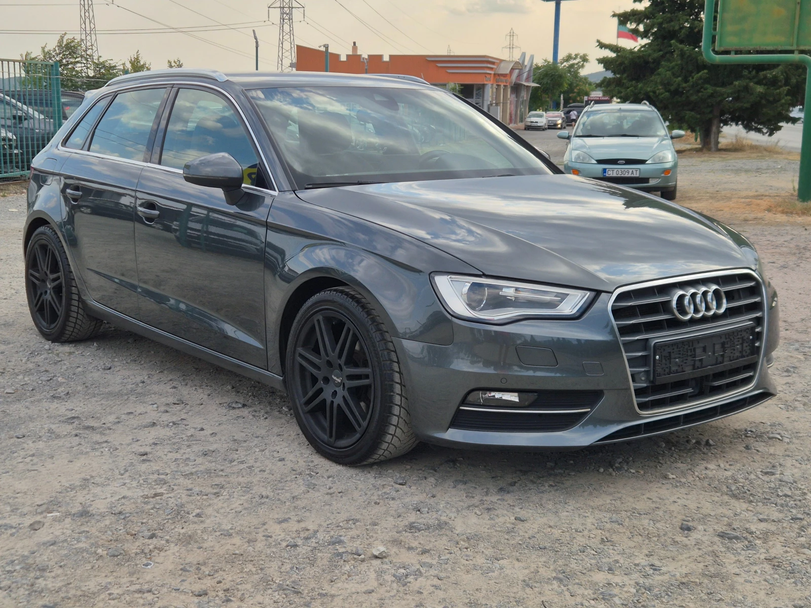Audi A3 2.0TDI S-Line Автомат, снимка 7 - Автомобили и джипове - 55829301