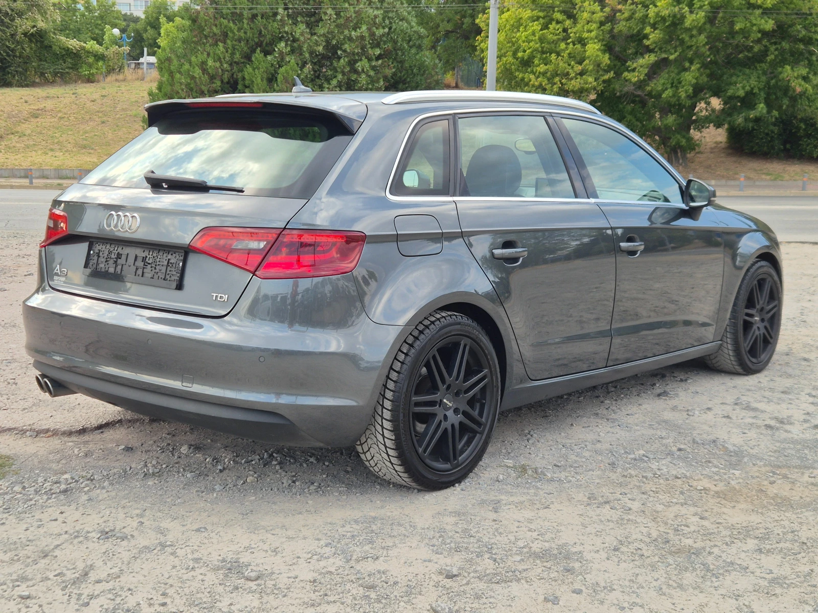 Audi A3 2.0TDI S-Line Автомат, снимка 5 - Автомобили и джипове - 55829301