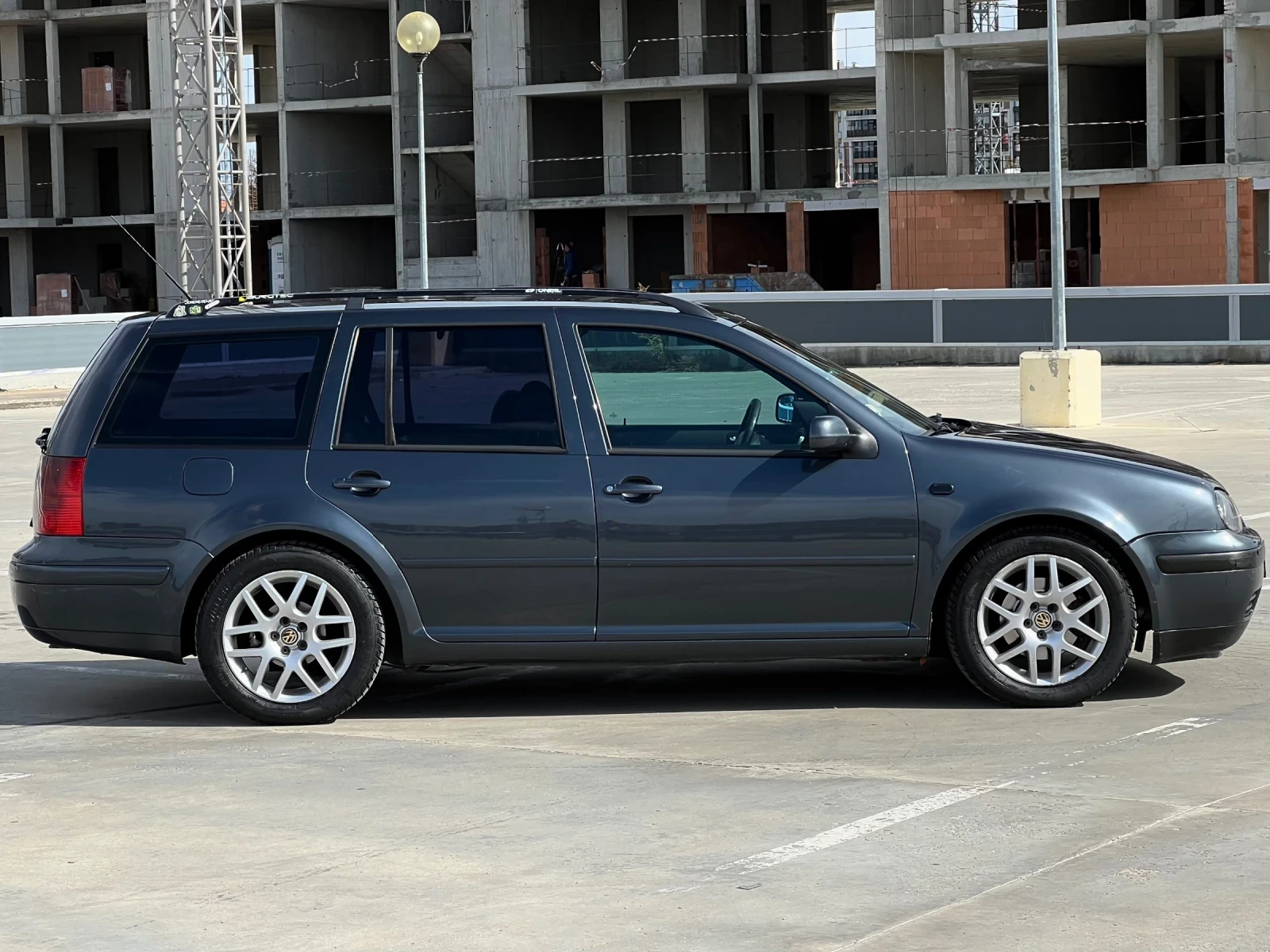 VW Golf 1.9 ARL, снимка 6 - Автомобили и джипове - 56224195