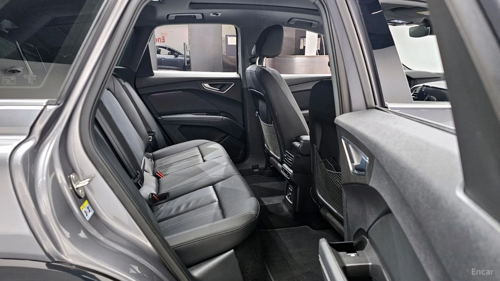 Audi E-Tron Q4 45 PREMIUM, снимка 11 - Автомобили и джипове - 56325146
