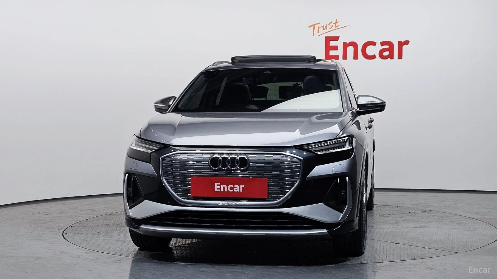 Audi E-Tron Q4 45 PREMIUM, снимка 3 - Автомобили и джипове - 56325146