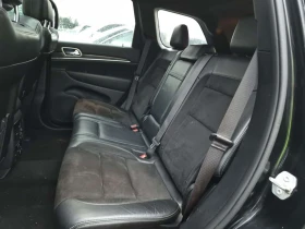 Jeep Grand cherokee * SRT * ПАНОРАМА* ПОДГРЕВ* ОБДУХВАНЕ* , снимка 11