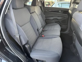 Kia Sorento 2.2CRDI 7места Реални км., снимка 14