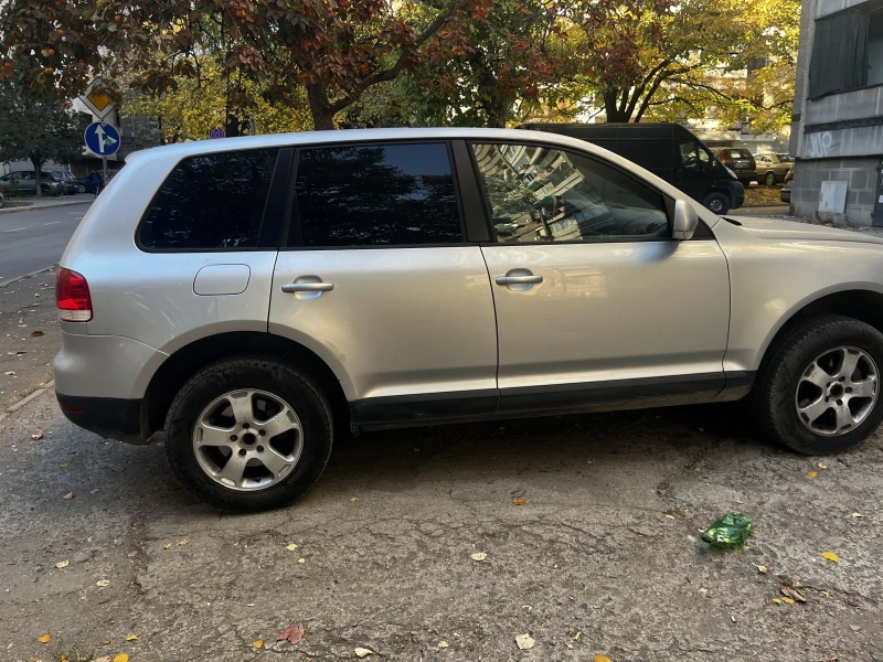 VW Touareg 3.0 tdi V6, снимка 3 - Автомобили и джипове - 48203957