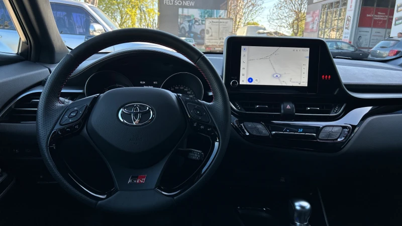 Toyota C-HR GR, Месечна вноска от 778 лв., снимка 11 - Автомобили и джипове - 49291210