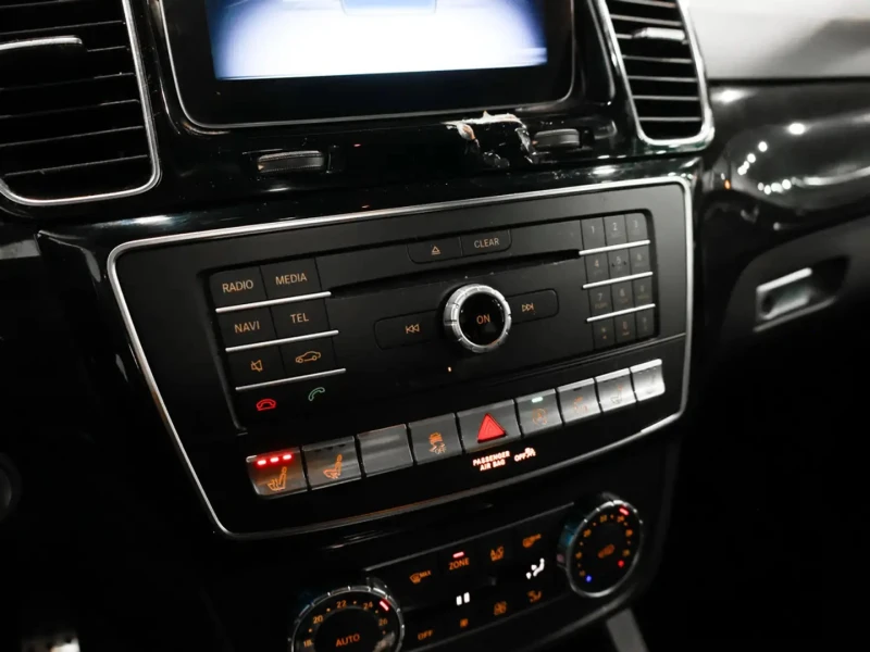 Mercedes-Benz GLE 43 AMG 4MATIC, снимка 8 - Автомобили и джипове - 53442608