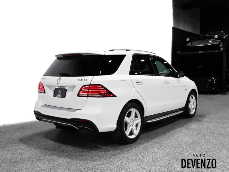 Mercedes-Benz GLE 43 AMG 4MATIC, снимка 3 - Автомобили и джипове - 53442608