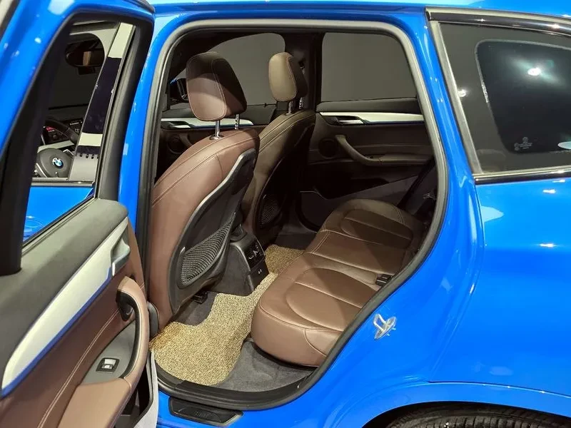 BMW X1 xDrive 20I M Sport, снимка 10 - Автомобили и джипове - 54895482