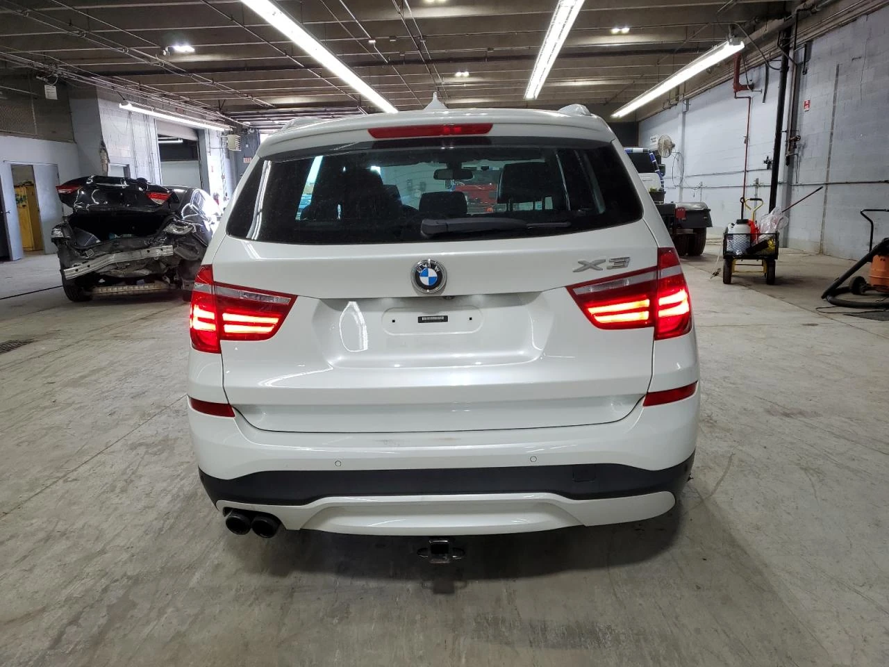 BMW X3 XDRIVE 35I - изображение 6