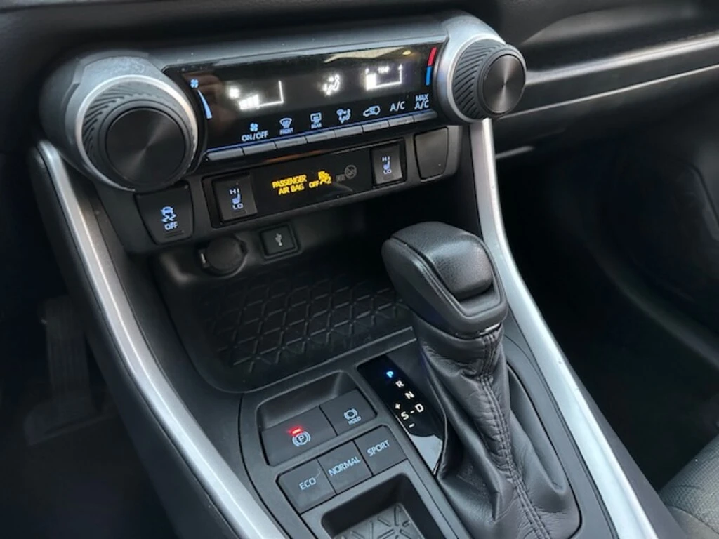 Toyota Rav4 * FWD* HEATED SEATS* BACK UP CAMERA* APPLE CAR PLA | Mobile.bg   9