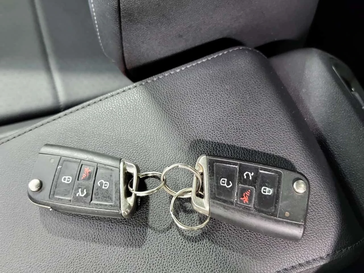 VW Tiguan * COMFORTLINE * CARFAX * ПОДГРЕВИ* 2 КЛЮЧА* ПАНОРА - изображение 8