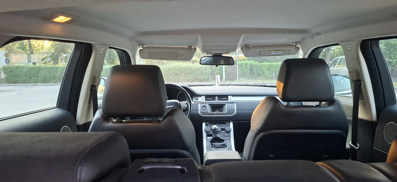 Land Rover Range Rover Evoque 2.2D 150 PH БАРТЕР!, снимка 13 - Автомобили и джипове - 54777803