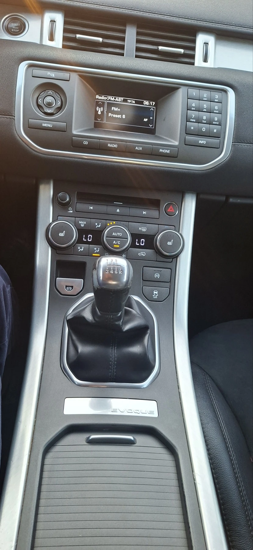 Land Rover Range Rover Evoque 2.2D 150 PH БАРТЕР!, снимка 14 - Автомобили и джипове - 54777803