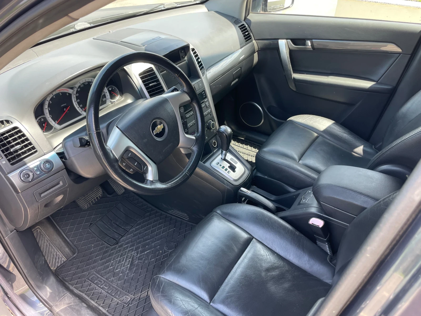 Chevrolet Captiva 7 места / 4x4, снимка 7 - Автомобили и джипове - 55046117