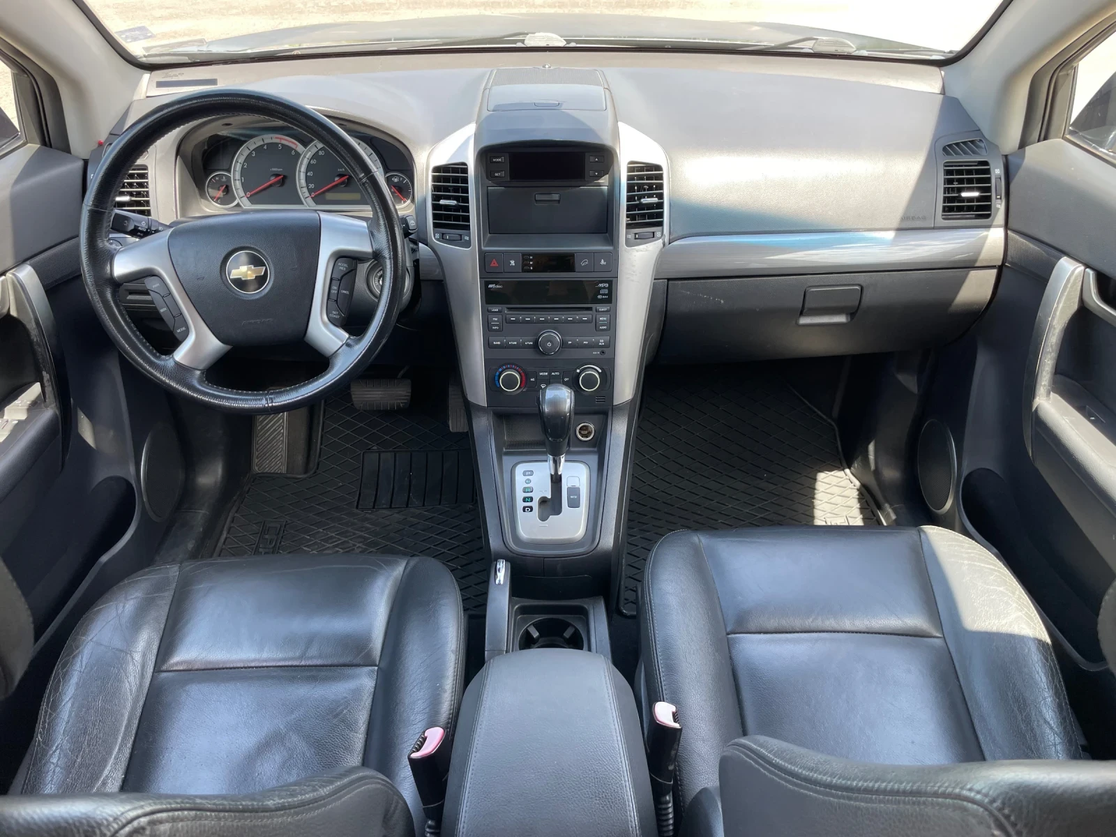 Chevrolet Captiva 7 места / 4x4, снимка 9 - Автомобили и джипове - 55046117