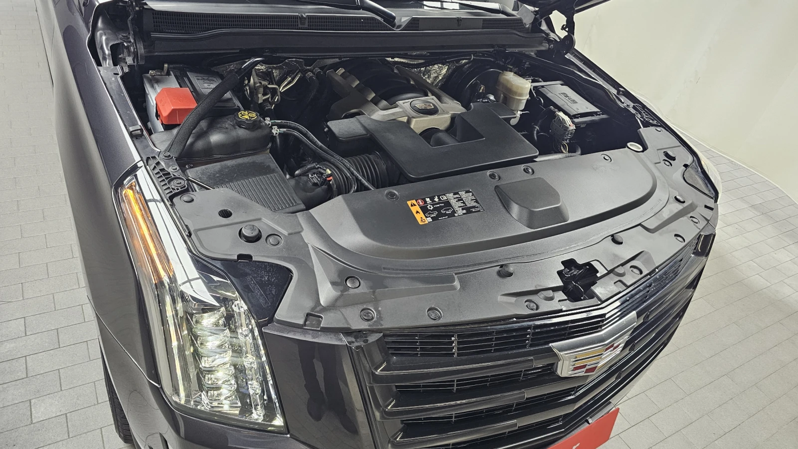 Cadillac Escalade 6.2* ЕЛ. БАГАЖНИК* HUD* 360* BLIND SPOT* КРАЙНА ЦЕ, снимка 6 - Автомобили и джипове - 55243758