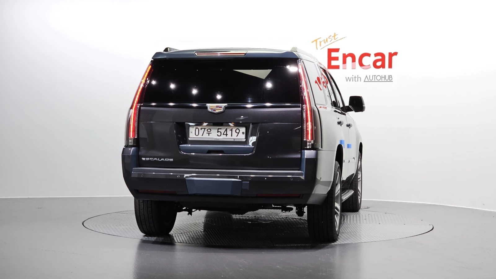 Cadillac Escalade 6.2* ЕЛ. БАГАЖНИК* HUD* 360* BLIND SPOT* КРАЙНА ЦЕ, снимка 4 - Автомобили и джипове - 55243758