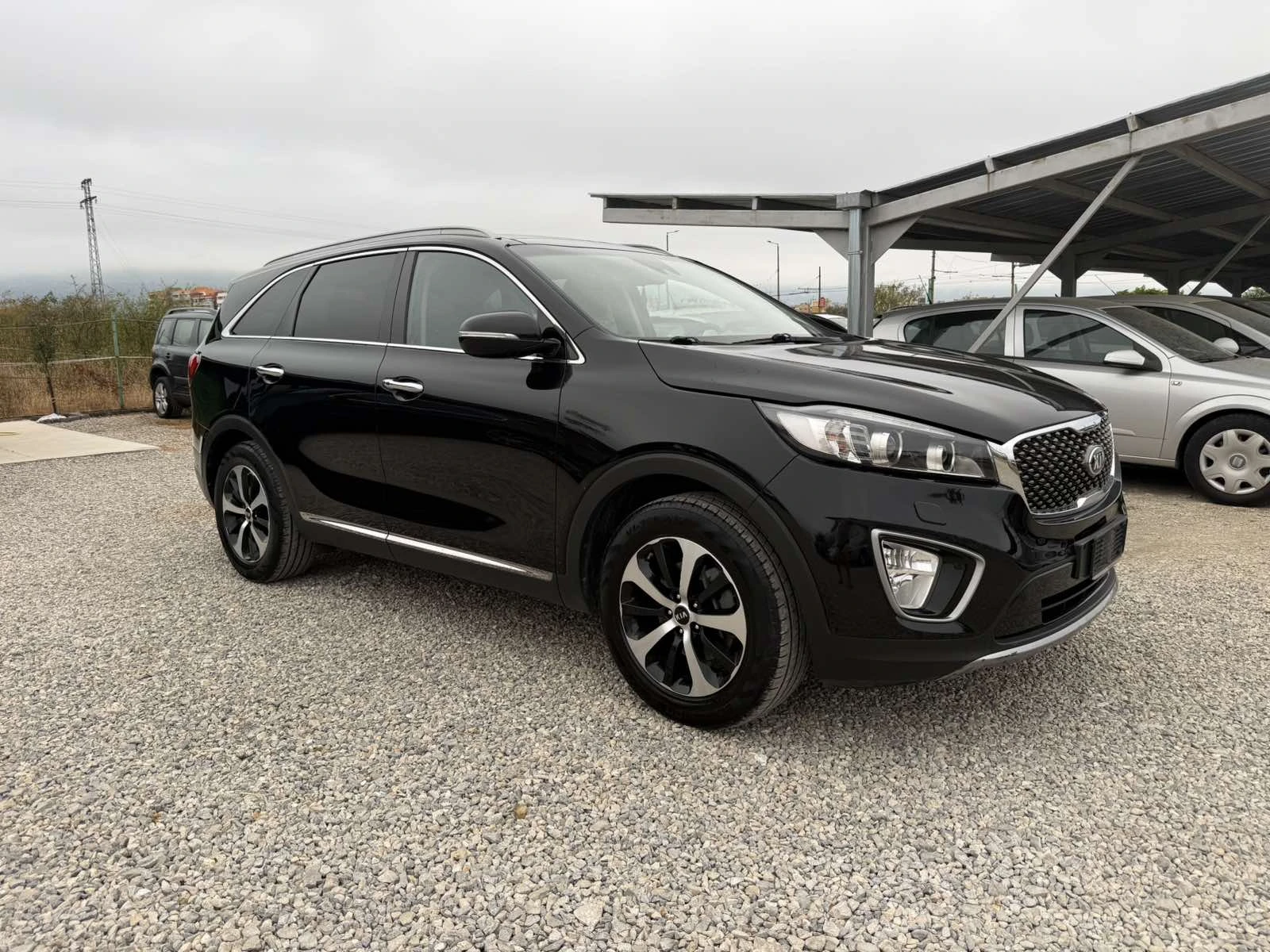 Kia Sorento 2.2CRDI 7места Реални км., снимка 4 - Автомобили и джипове - 55843654