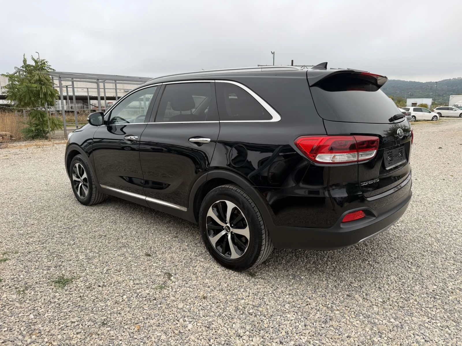 Kia Sorento 2.2CRDI 7места Реални км., снимка 7 - Автомобили и джипове - 55843654